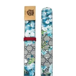 Gucci GG Supreme Blooms Belt with Brass Tiger Head Buckle in Blue New w DUSTBAG Gucci GG Supreme Monogram Blooms Interlocking G Belt Beige  main image 4